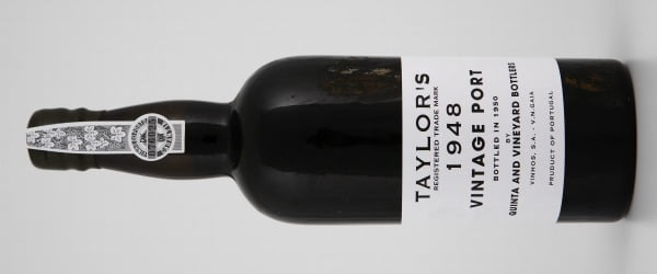 100 pontos para o Taylors 1948