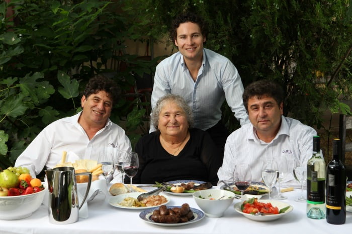 A família Casella: Joe, Maria, Daniel e John Casella
