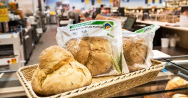 Auchan lança pão de cereais do Alentejo