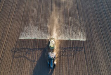 Os preços dos fertilizantes atingiram novos recordes, após o abastecimento global ter sido afetado por vários fatores.