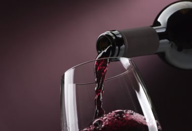 Consumo de vinhos premium dispara no Brasil