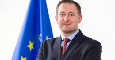 Comissário Europeu para a Agricultura visita Portugal e elogia inovação no regadio