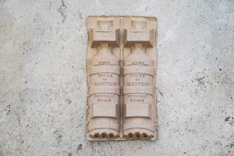 Vinhos do Alentejo lançam caixa de vinho feita a partir de fita de rótulos reciclada