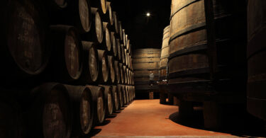 Agricultores do Douro rejeitam lei que obriga uso exclusivo de aguardente da região na produção de vinho do Porto e Moscatel