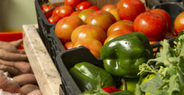 Confiança dos consumidores europeus nos alimentos fica abaixo dos 50%, conclui estudo