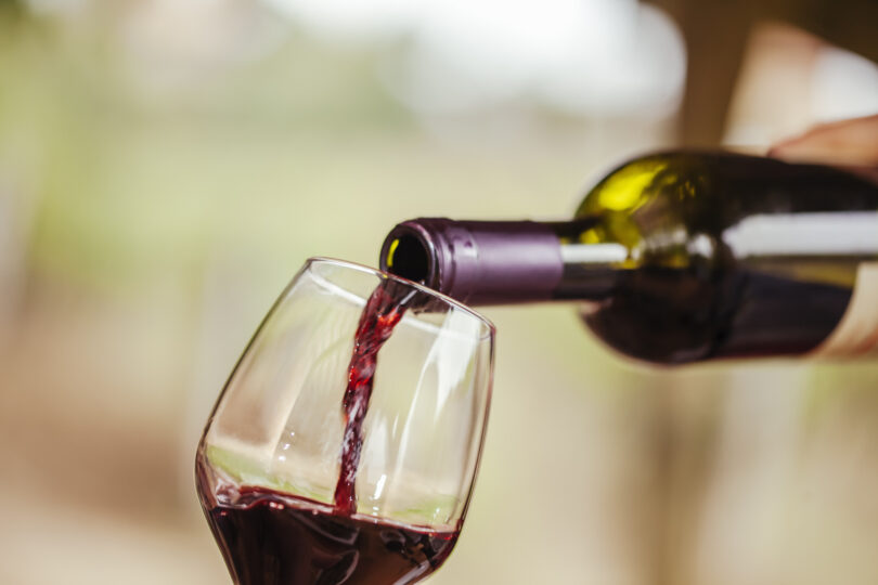 Consumo mundial de vinho caiu para mínimo desde 1957, mas em Portugal cresceu
