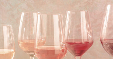 Avaliação da suscetibilidade ao “pinking” em vinhos brancos através de métodos espectroscópicos e colorimétricos